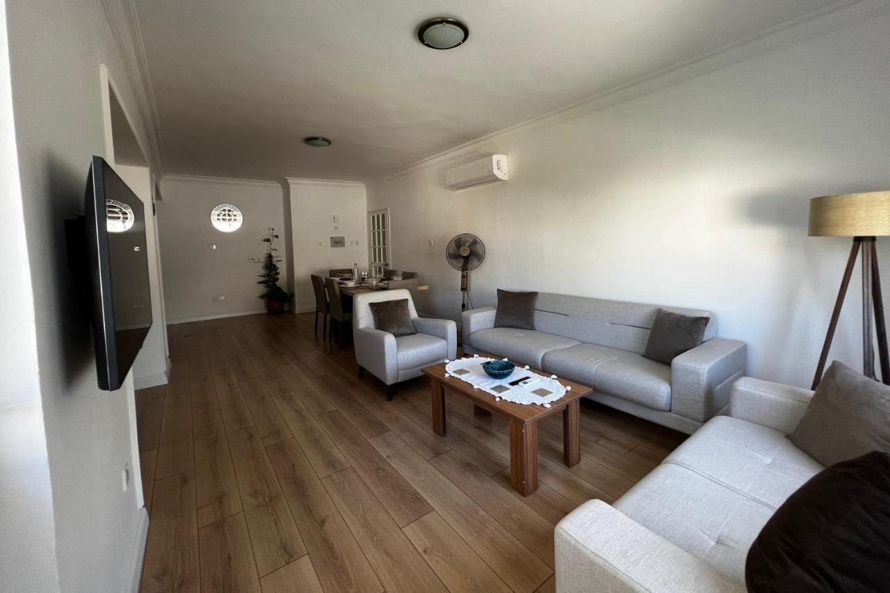 Stylish 3 Bedroom Apartment In Kyrenia  Exterior foto