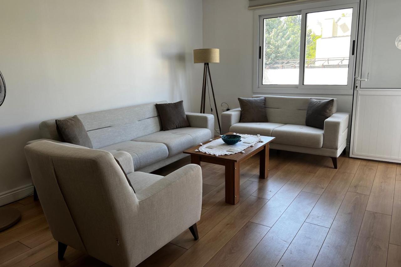 Stylish 3 Bedroom Apartment In Kyrenia  Exterior foto