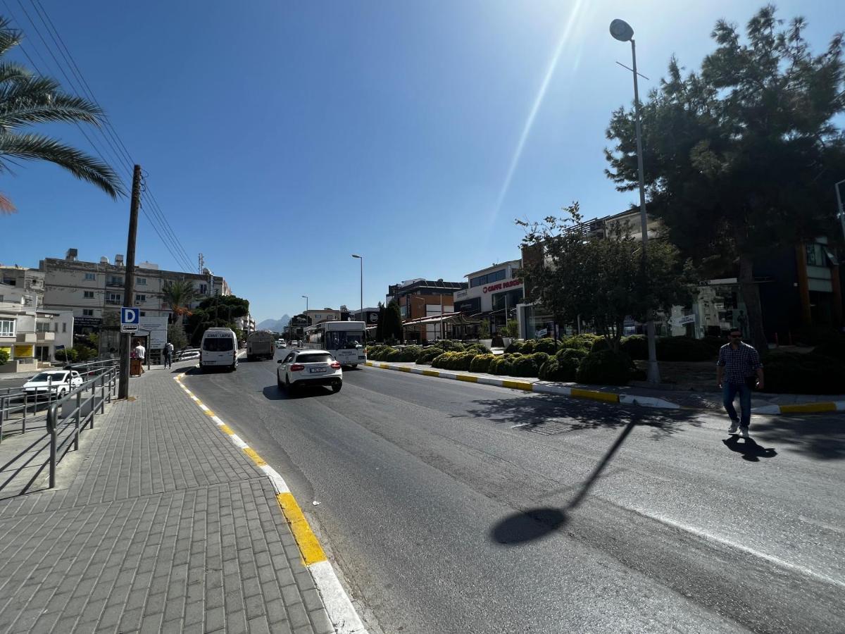 Stylish 3 Bedroom Apartment In Kyrenia  Exterior foto